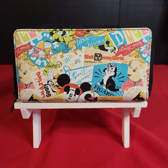 Vintage Disney Parks Collage Pattern Wallet Clutch - Picture 1 of 5